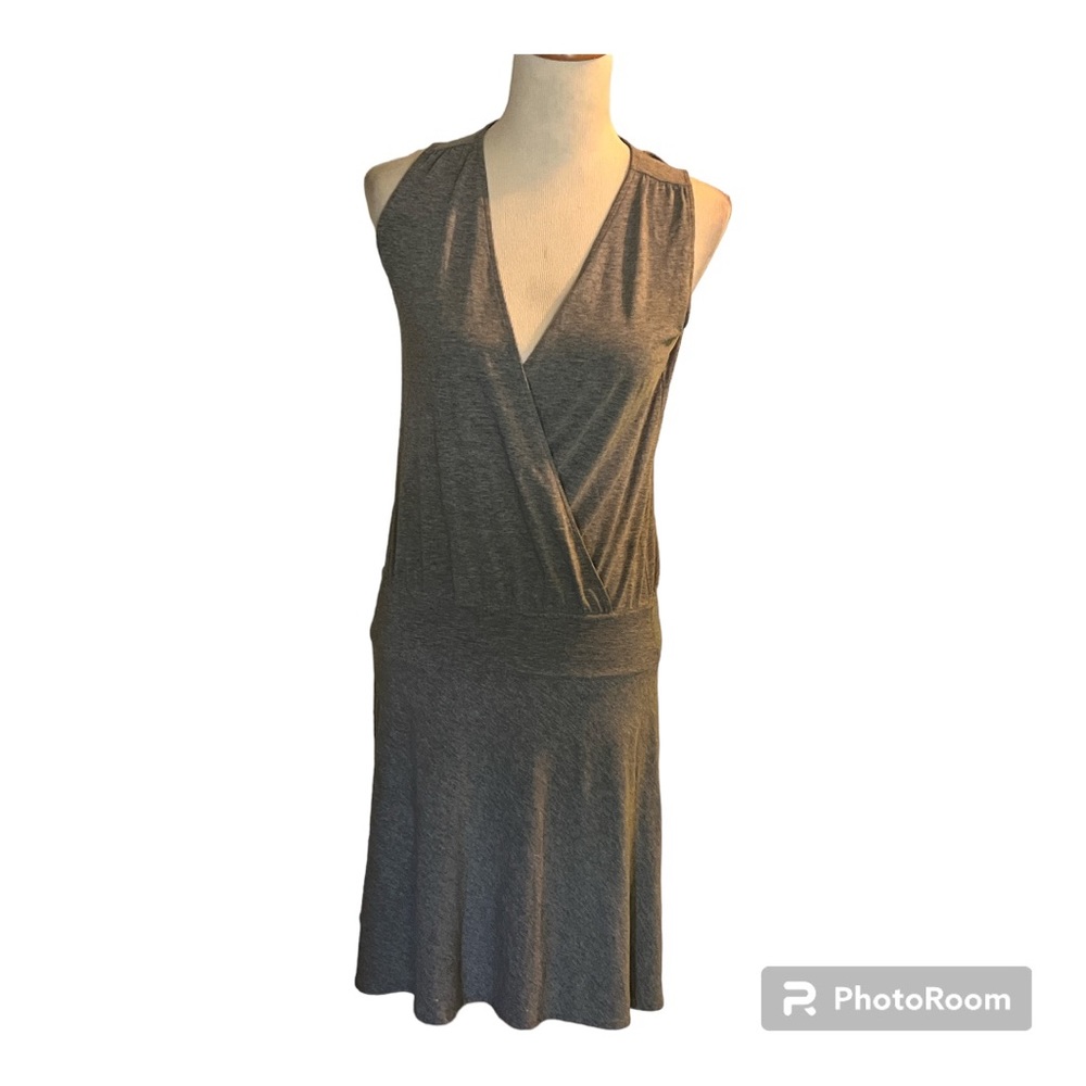 Lilla P sleeveless cotton/spandex v-neck Small gray dress New Without Tags